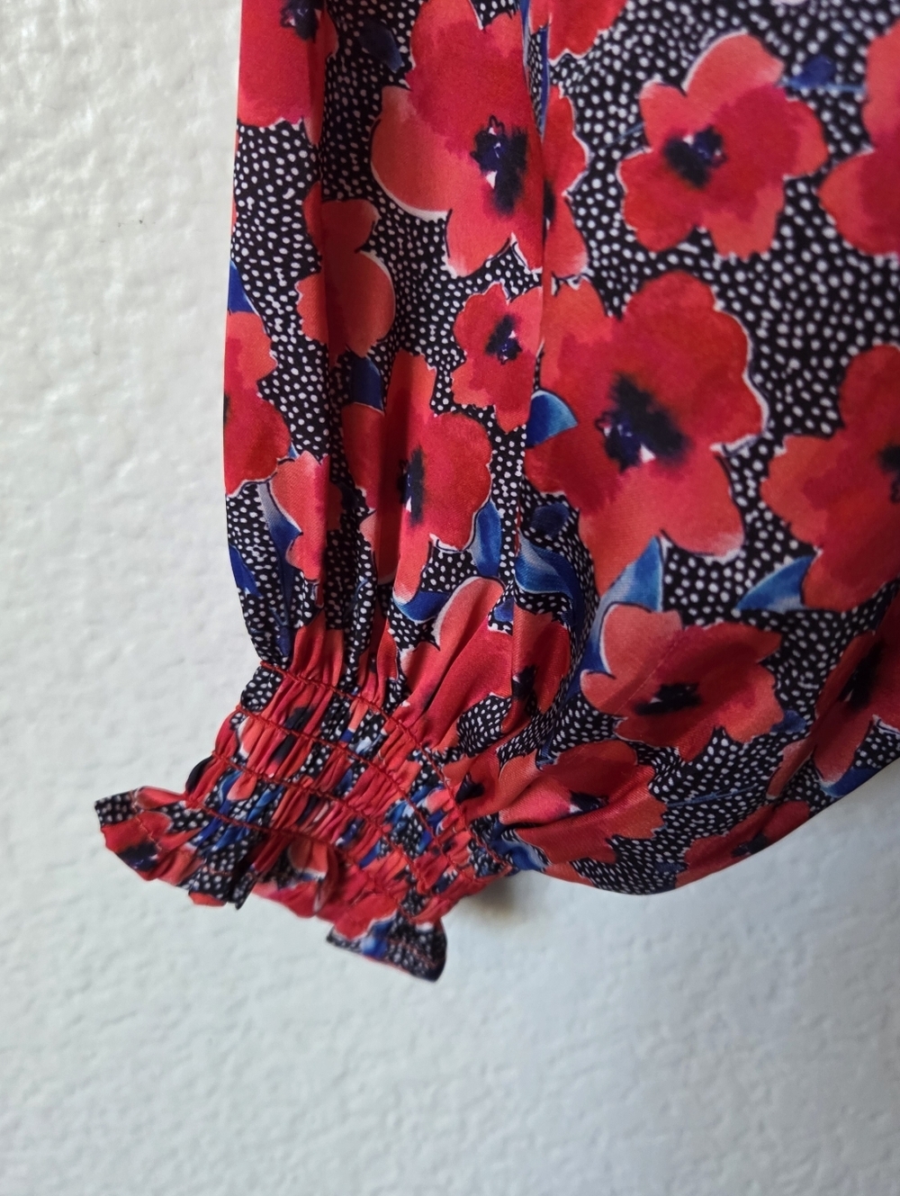 House of Harlow x REVOLVE Burna Blouse in Red Poppy Floral Medium - Picture 6 of 10